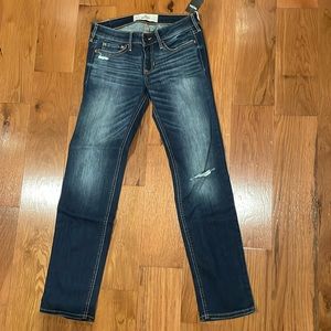 Junior’s Hollister Skinny jeans 3s NWT